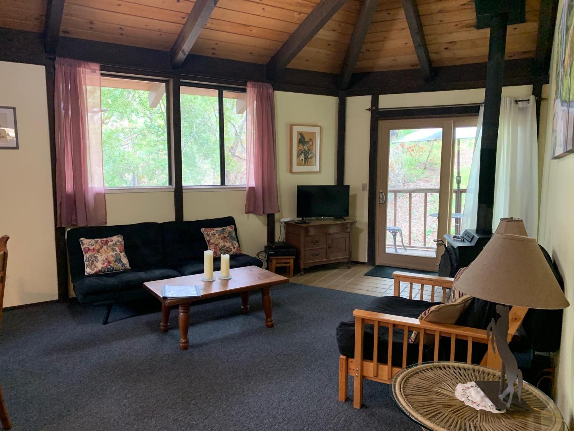 Rustridge Ranch & Winery Bed & Breakfast Света Елена Екстериор снимка