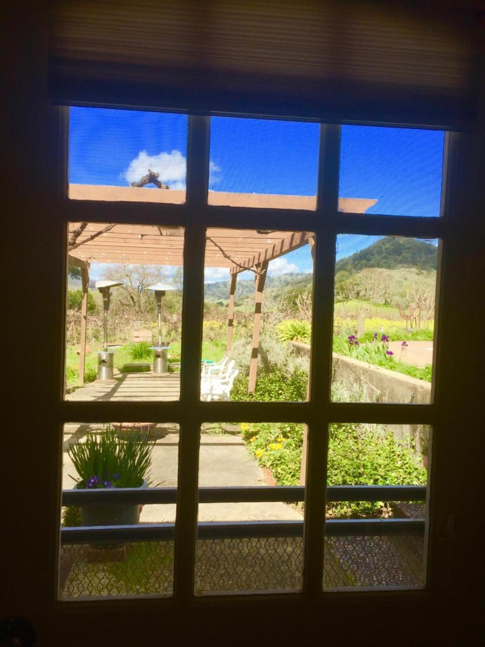 Rustridge Ranch & Winery Bed & Breakfast Света Елена Екстериор снимка
